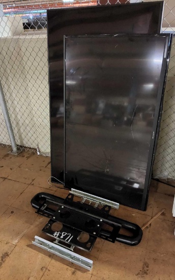 Tvs/Monitors and wall mounts