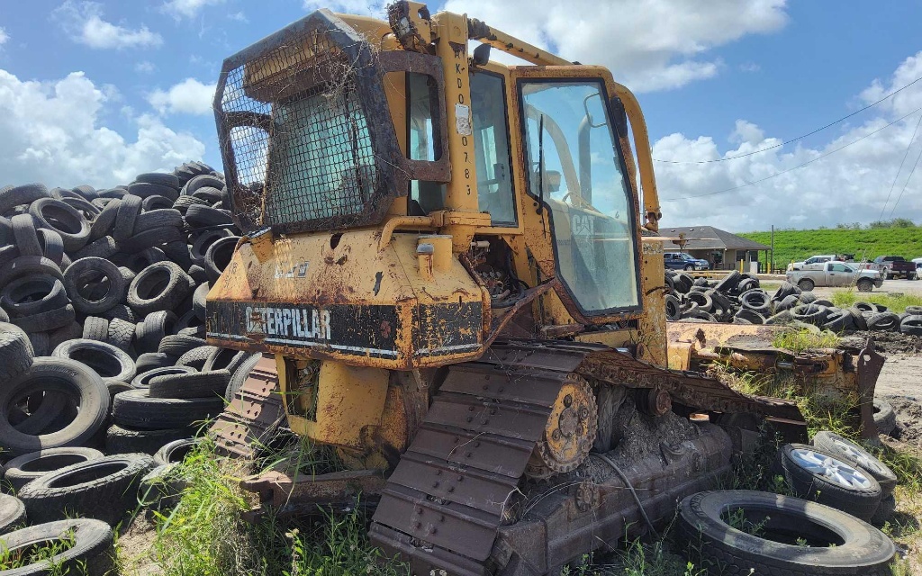 TOPADOR FRONTAL CATERPILLAR D5