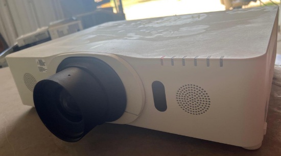 Hitachi Projector