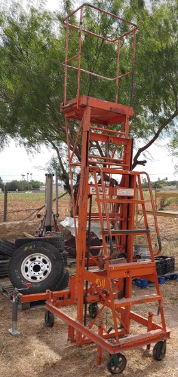 E-Z-Rizer Elevating Work Platform