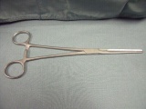 V. Mueller SU6100 Glassman Non-Crushing Gastriontestinal Clamp Straight 9
