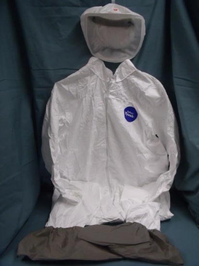 UNUSED 3M S-433S HOOD HEADGEAR W DUPONT TYVEK 2XL COVERALLS