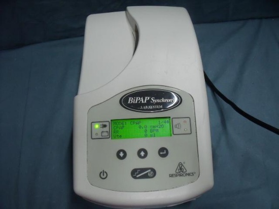 BIPAP SYNCHRONY RESPIRONICS POWERS ON.