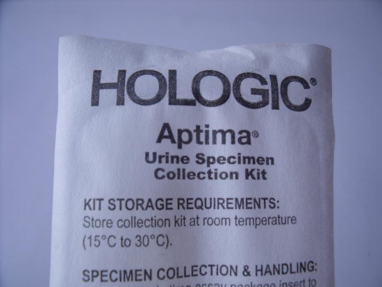 HOLOGIC 301040 BAG OF 32 URINE COLLECTION KITS!
