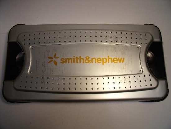 EMPTY SMITH & NEPHEW 7112-9401 STERILIZATION CASE !