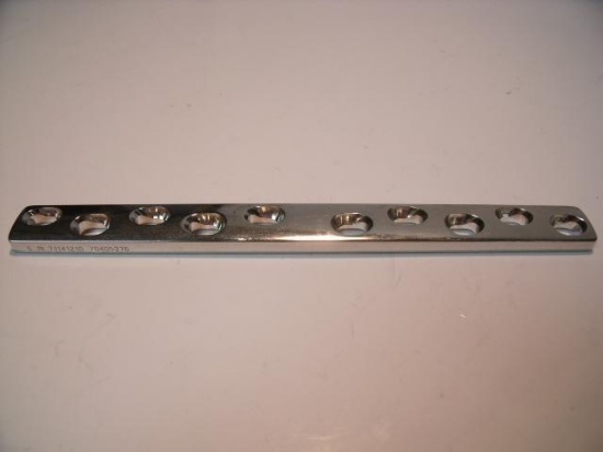 RICHARDS SMITH AND NEPHEW 71141210 BROAD COMPRESSION PLATE !