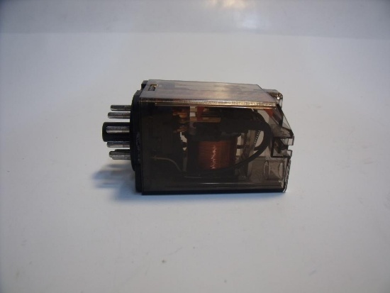 SCHRACK MR306115 RELAY 115VAC 50/60Hz!