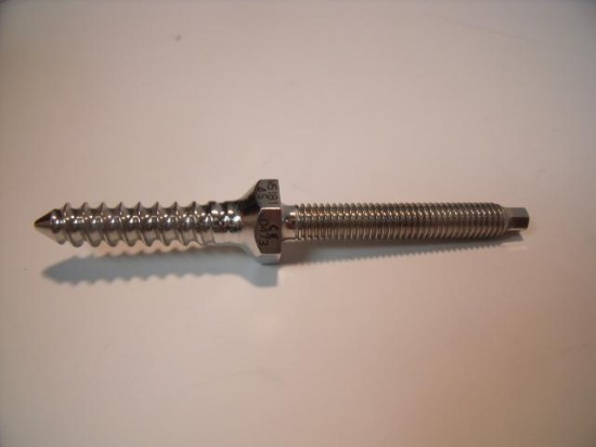 ACROMED 5.50 25MM SCREW !