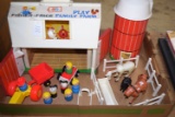 Vintage Fisher Price #915 Farm Set