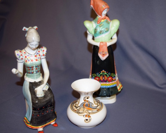 Hollohaza Hungary Figurines & Vase