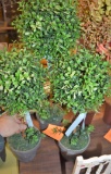 Set of 3 topiary trees (plastic)