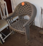 Set of 4 metal chairs