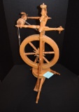 Small Spinning Wheel with Bone? Accents (33