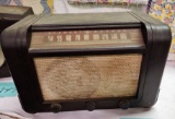 VINTAGE RADIO