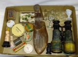 Miscellaneous box of vintage items