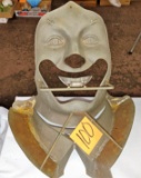VINTAGE CLOWN FACE MOLD - PICK UP ONLY