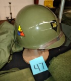 VINTAGE ARMY MILITARY HELMET