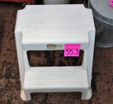 PLASTIC STEP STOOL -PICK UP ONLY