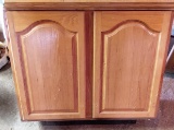 2-DOOR CABINET (SOLID DOOR)- PICK UP ONLY