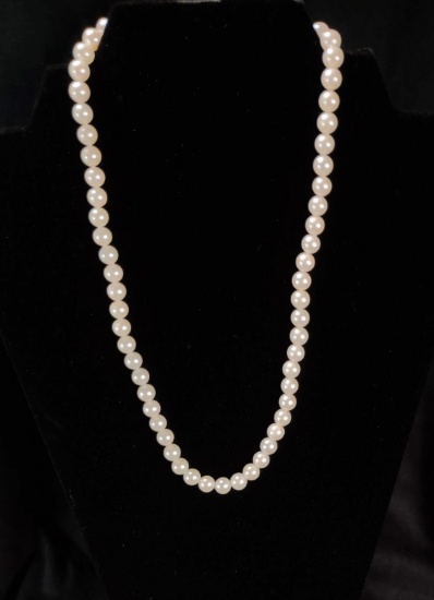 16" STRAND OF 1/4" GENUINE PEARLS (Clasp doesn't latch)