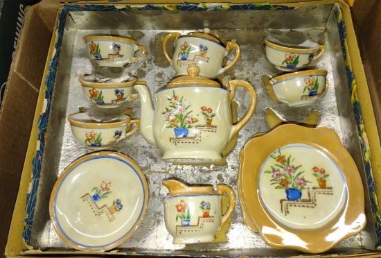 VINTAGE CHILD'S TEA SET - PICK UP ONLY