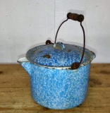 BLUE & WHITE SPECKLED GRANITE POT with LID - PICK UP ONLY
