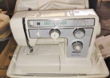 NICE NECCHI ROYAL SERIES #4795 SEWING MACHINE - PICK UP ONLY