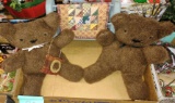 COUNTRY BEARS with MINIATURE QUILT & QUILT RACK