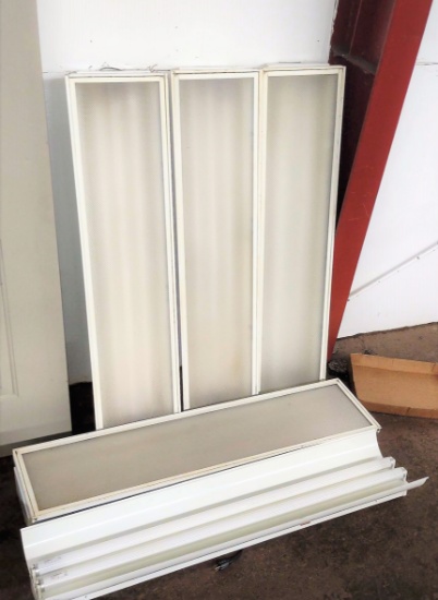 CEILING LIGHTING - PICK UP ONLY