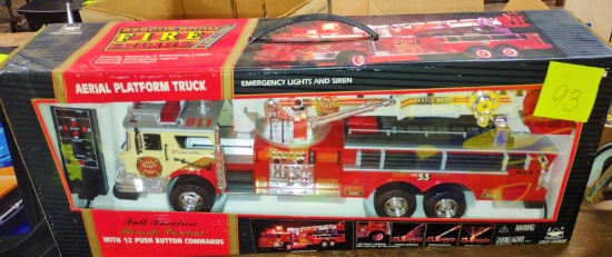 NEW IN BOX REMOTE CONTROL AERIAL PLATFORM TRUCK -  PICK UP ONLY