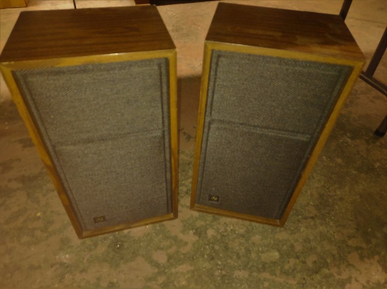 ELECTRO VOICE 19" SPEAKERS - PICK UP ONLY