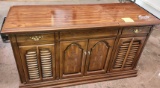 SYLVANIA CONSOLE SYSTEM (turn table does not work!!) - PICK UP ONLY