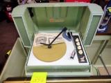 VINTAGE SILVERTONE PORTABLE TURNTABLE MODEL 32621 (WORKS) - PICK UP ONLY