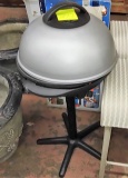 NICE GEORGE FORMAN INDOOR/OUTDOOR ELECTRIC GRILL - PICK UP ONLY