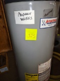 AMERICAN GAS WATER HEATER (WORKS) - PICK UP ONLY