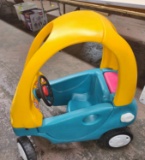 LITTLE TYKES CHILD'S CAR -  PICK UP ONLY