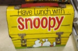 VINTAGE SNOOPY LUNCH BOX (NO THERMOS)