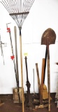 GROUP OF MISCELLANEOUS HAND & GARDEN TOOLS - PICK UP ONLY