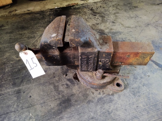 LARGE VISE - PICK UP ONLY