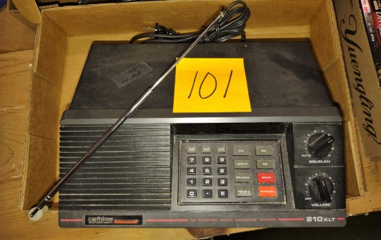 UNIDEN BEARCAT 210 XLT- PICK UP ONLY
