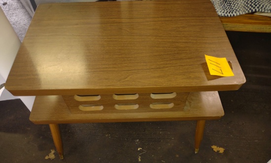 VINTAGE END TABLE - PICK UP ONLY