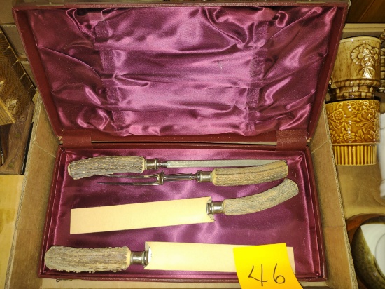 VINTAGE CARVING SET - PICK UP ONLY