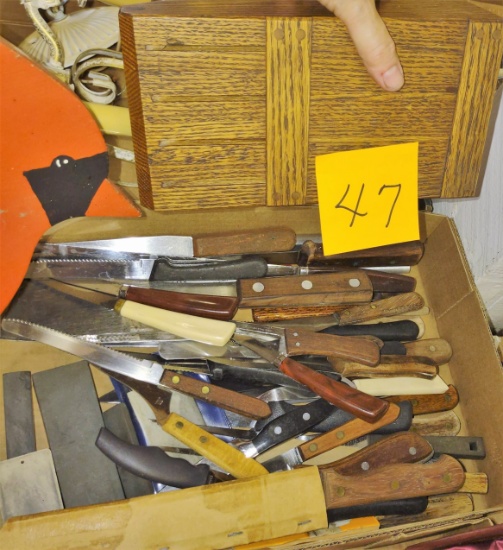 MISCELLANEOUS KNIVES & KNIFE BLOCK - PICK UP ONLY