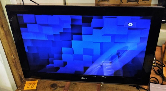 LG FLATSCREEN TELEVISION & REMOTE - PICK UP ONLY