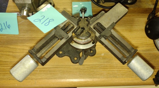 CORNER MITER VISE - PICK UP ONLY