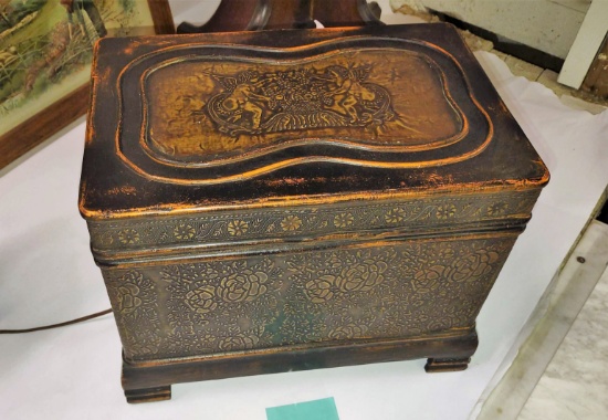 CONTEMPORARY CHEST with CHERUBS