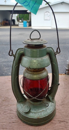 VINTAGE EMBURY LITTLE AIR PILOT No. 1 LANTERN - PICK UP ONLY