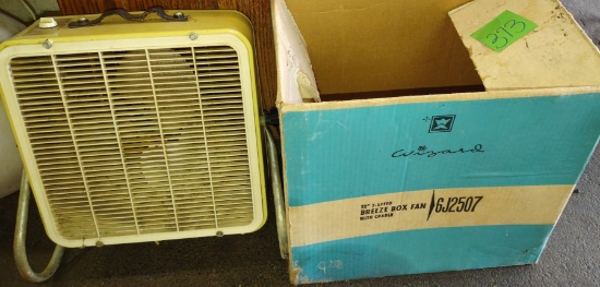 VINTAGE WIZARD 12" 2 SPEED BREEZE BOX FAN & BOX (Needs a bath!!) - PICK UP