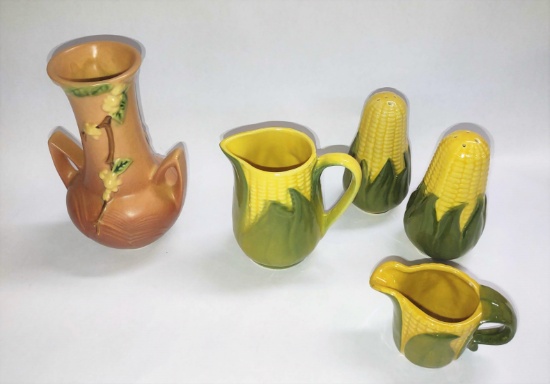 VINTAGE ROSEVILLE & SHAWNEE POTTERY