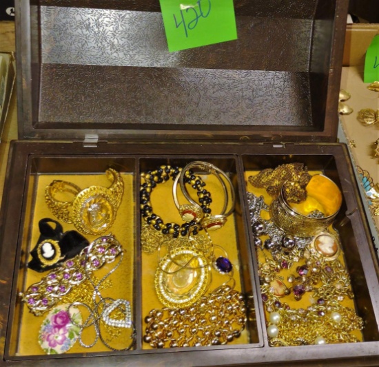 COSTUME JEWELRY - PICK UP ONLY